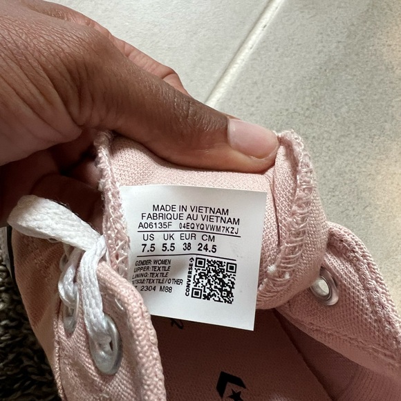 Pale Pink Converse - Picture 5 of 5